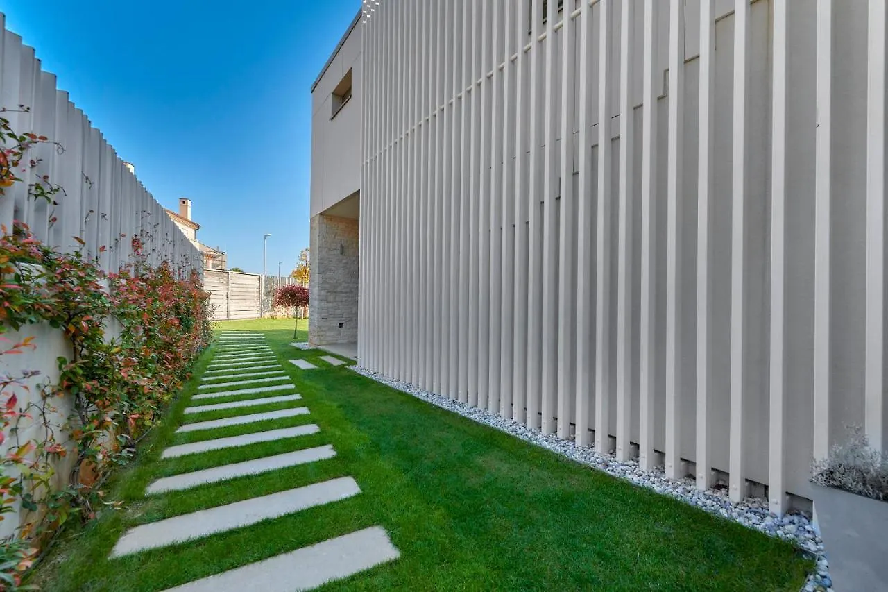 Apartments Jasmin Medulin 0*,