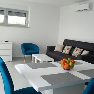 Janja Apartment